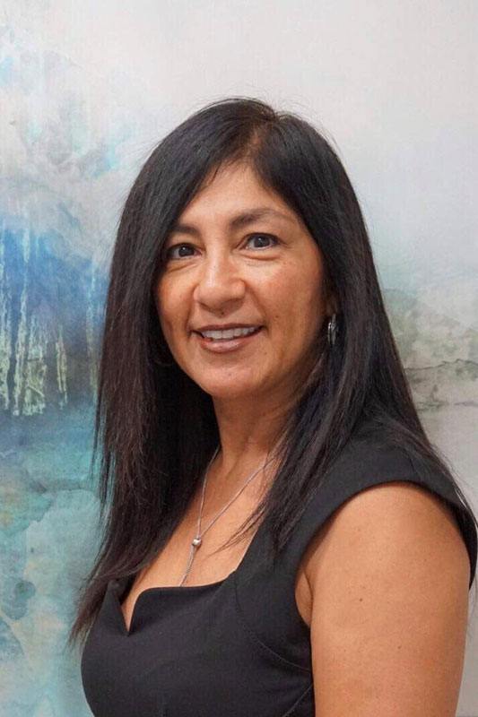 Leticia, Front desk worker of Lauren Standefer & Associates DDS